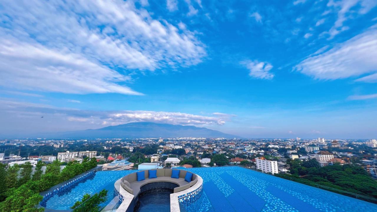 Luxury New Perfect Pool Gym Condo1 Br Chiang Mai Exterior photo