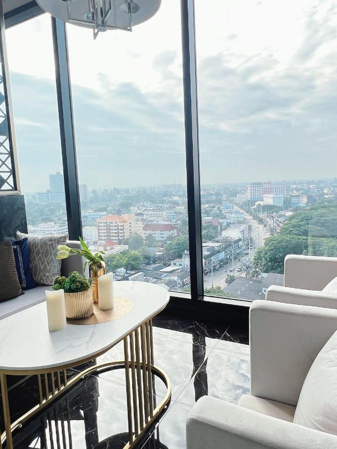 Luxury New Perfect Pool Gym Condo1 Br Chiang Mai Exterior photo
