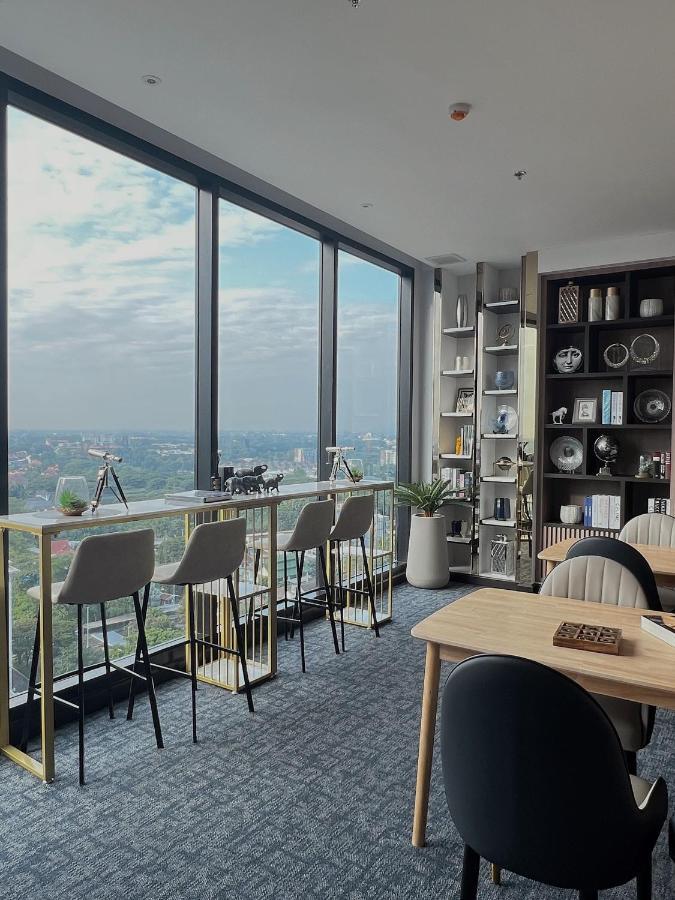 Luxury New Perfect Pool Gym Condo1 Br Chiang Mai Exterior photo